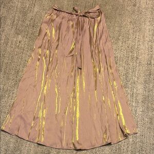 Truly 4 you maxi skirt size XL mauve/gold color